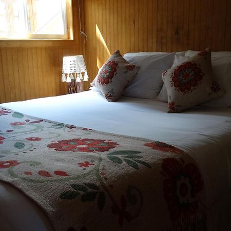 Hostal Lago Condor Πουέρτο Νατάλες Εξωτερικό φωτογραφία